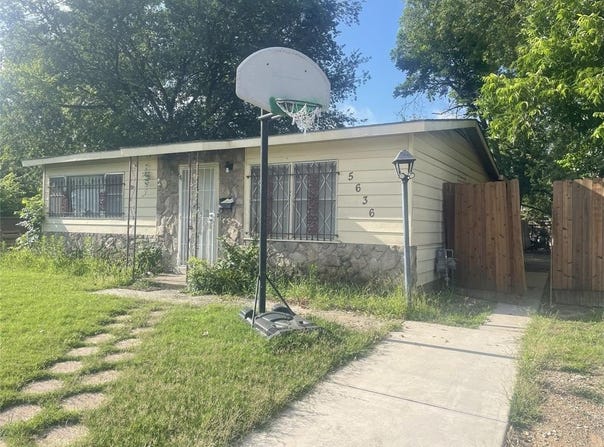 5636 Lester Granger Drive, Fort Worth, TX 76112