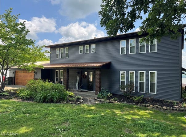 5605 Pleasant View Drive, Nashport, OH 43830