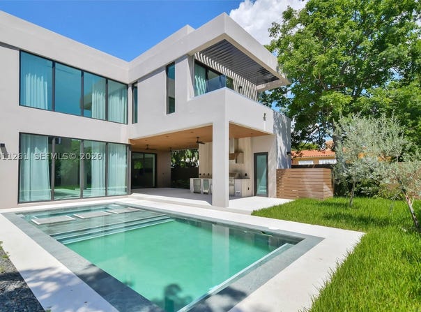 135 SW 29th Rd, Miami, FL 33129