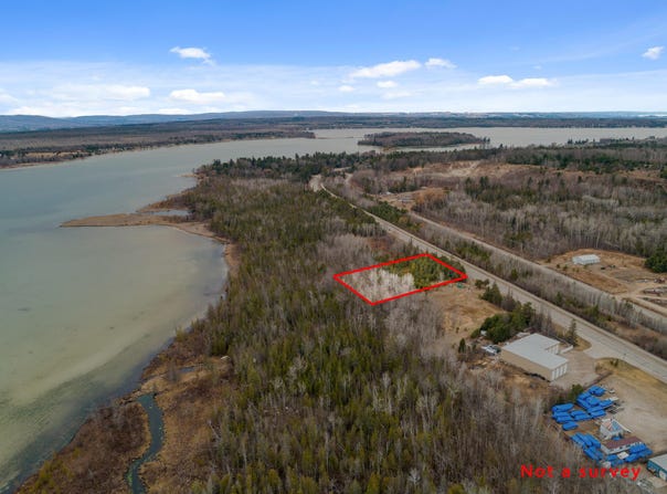 8503 S US-31 Highway, Alanson, MI 49706