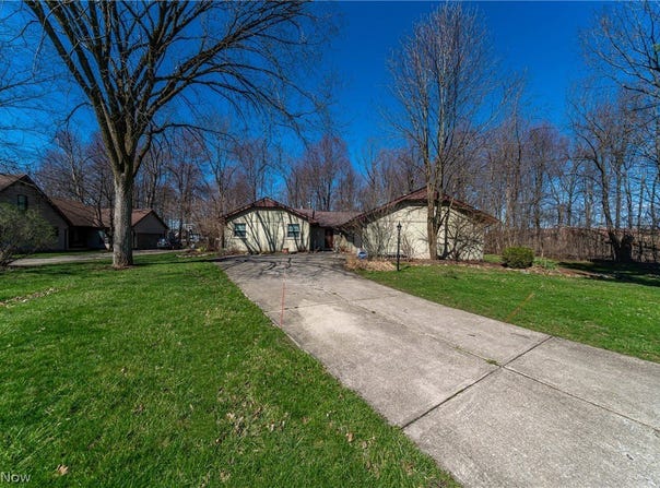 19717 Sagamore Road, Walton Hills, OH 44146