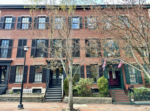 17 Pine Street, Portland, ME 04102