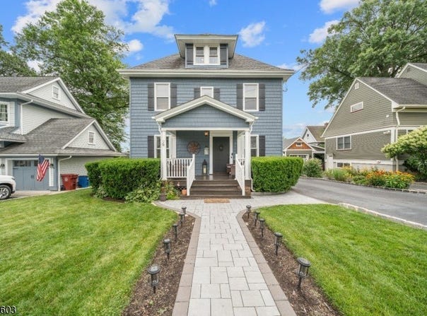 40 Colonial Ter, Nutley Twp., NJ 07110-1623