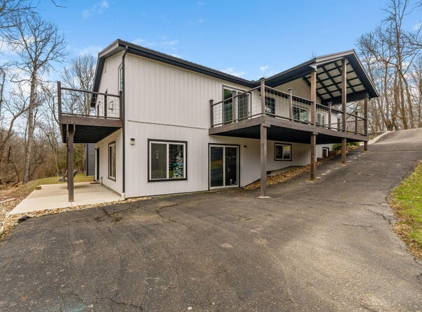 229 Green Valley Drive, Howard, OH 43028
