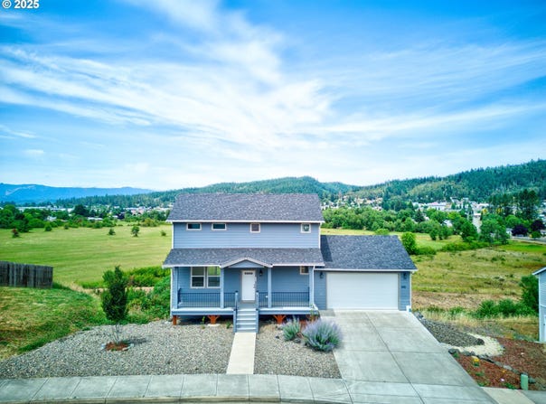 845 FOREST HEIGHTS ST, Sutherlin, OR 97479