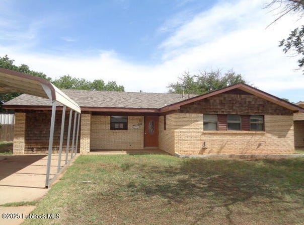 106 N 22nd Place, Lamesa, TX 79331