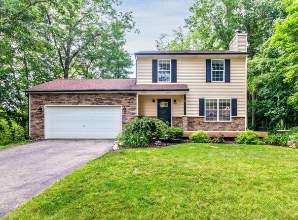 7422 Garland Avenue, Brighton, MI 48116
