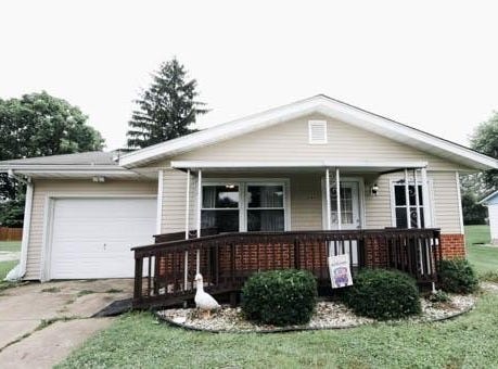 1108 Waggoner Drive, Rushville, IN 46173