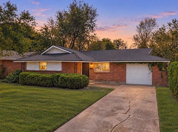644 W Main Street, Moore, OK 73160