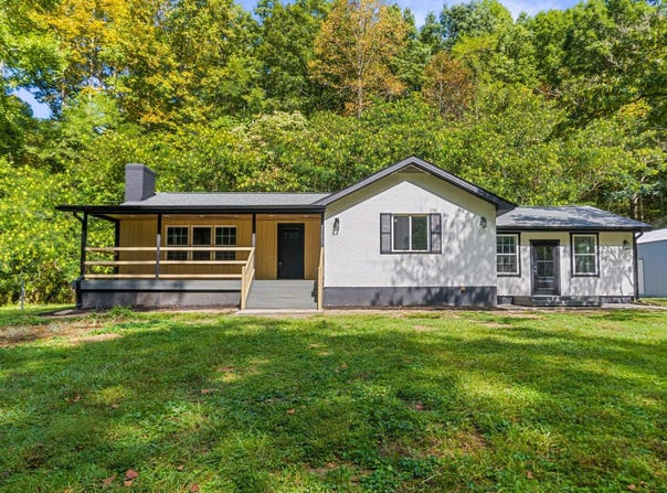 61 Peachy Williams Road, Frenchburg, KY 40322