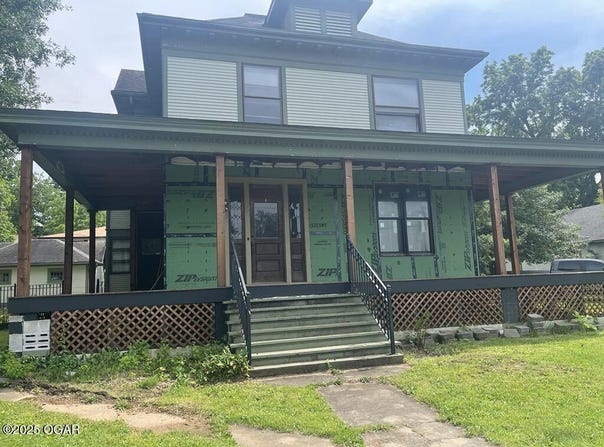 415 W McCord Street, Neosho, MO 64850