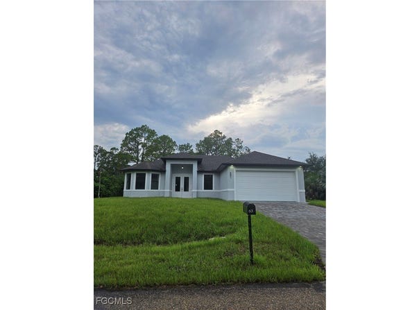 601 8th Avenue, Lehigh Acres, FL 33972