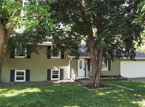 8068 Hyde Lane S, Cottage Grove, MN 55016