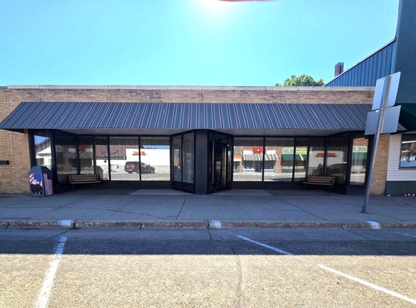 218 N Broadway Ave, Miller, SD 57362