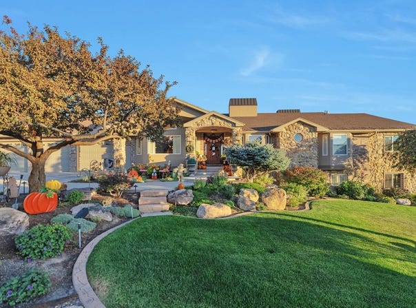 1040 E CANYON Rd, Hyde Park, UT 84318