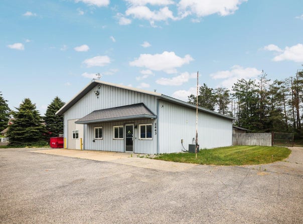 2443 S Otsego Avenue, Gaylord, MI 49735