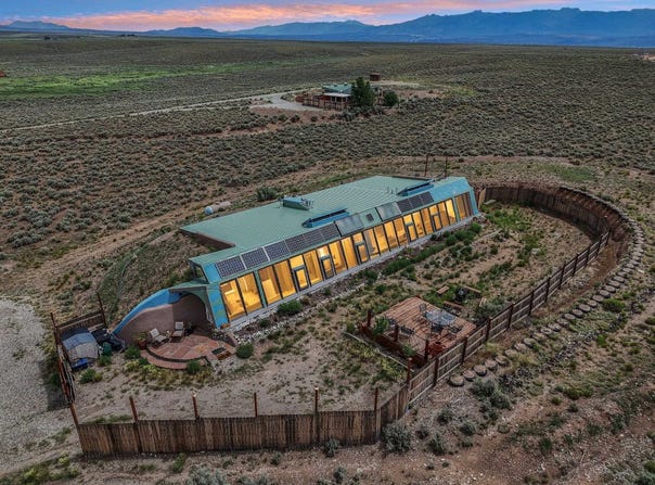 19 Gorge View Rd, Tres Piedras, NM 87577