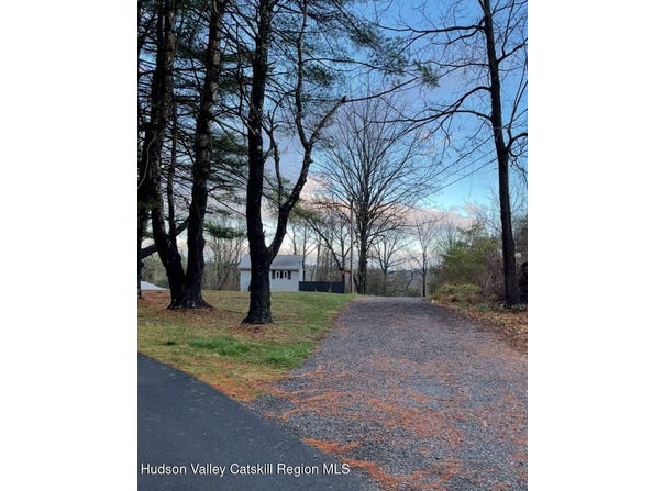 1920 Old Kings Highway, Saugerties, NY 12477