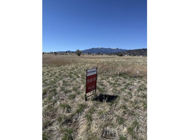 Huajatolla Dr, Colorado City, CO 81019