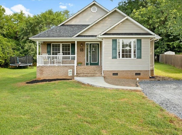713 Hugh AVE, Roanoke, VA 24019