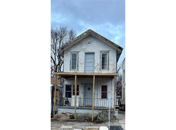 1019 Ridenbaugh Street, St Joseph, MO 64501