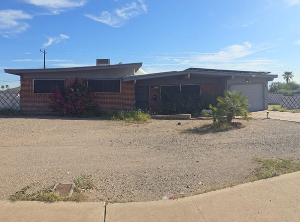 1882 W Camelot Road, Tucson, AZ 85713