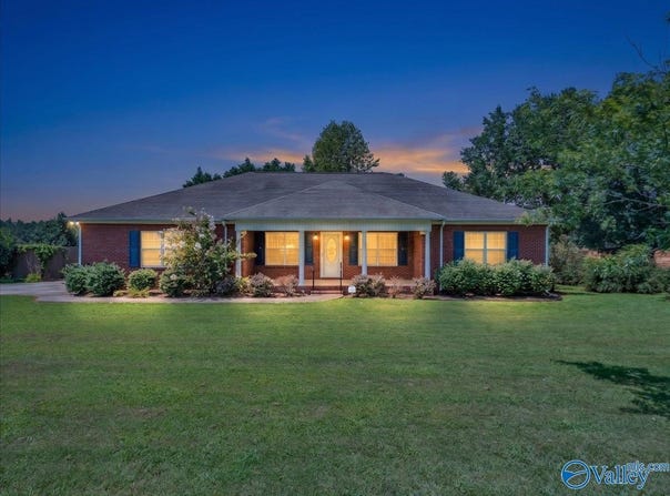 1008 Cimarron Drive, Scottsboro, AL 35769