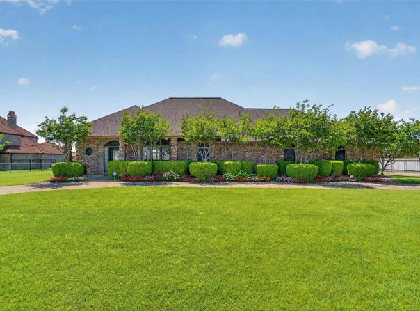 1408 W Cleburne Road, Crowley, TX 76036