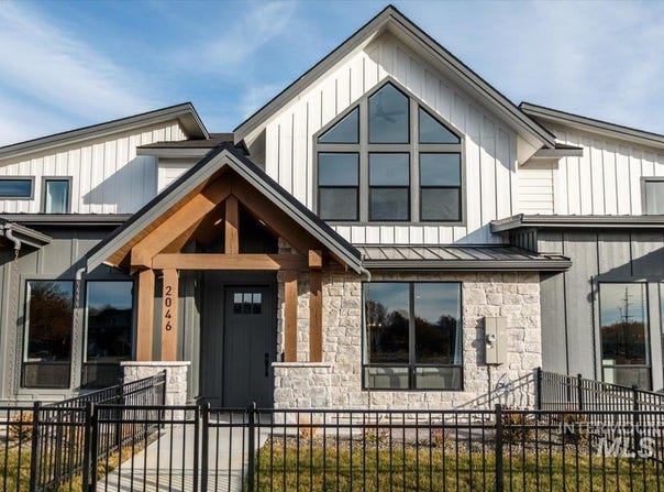 2053 W Freya Ct, Eagle, ID 83616