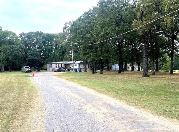 19118 S US Hwy 69, Kiowa, OK 74553