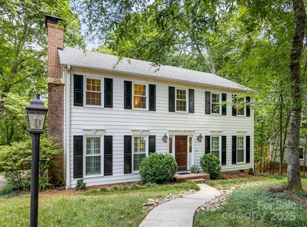 1119 Holleybank Drive, Matthews, NC 28105