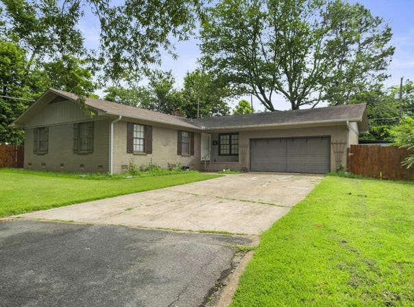 111 Sunset Place, Searcy, AR 72143