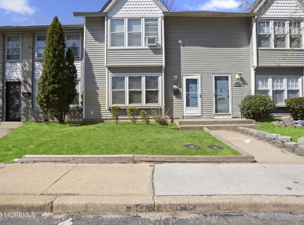 162 Tudor Court, Lakewood, NJ 08701