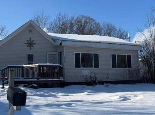 206 Grant, Rose City, MI 48654