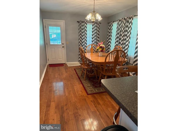 73 WOODLAND DRIVE, PETERSBURG, WV 26847