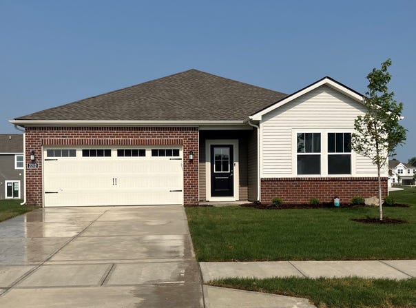 2212 Foothill Drive, Greenfield, IN 46140