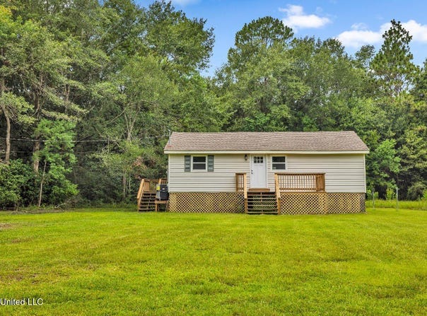 9209 Forsythia Drive, Moss Point, MS 39562