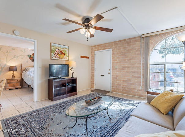 316 S Paseo Sarta, Green Valley, AZ 85614
