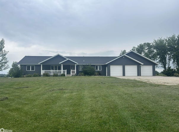 4553 210th Avenue, Marathon, IA 50565