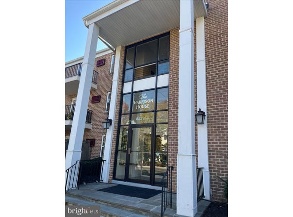 222 E MONTGOMERY Avenue, ARDMORE, PA 19003