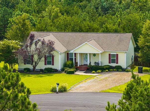 102 Pine Ridge Lane, Farmville, VA 23901