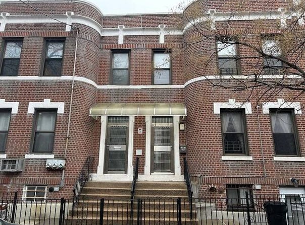 23-13 29 Ave, Astoria, NY 11102