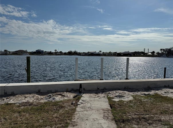 21535 EDGEWATER DRIVE, PORT CHARLOTTE, FL 33952