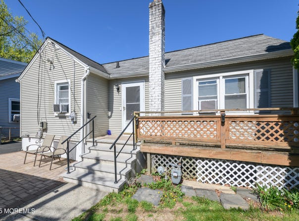 729 Cliffwood Avenue, Keyport, NJ 07735