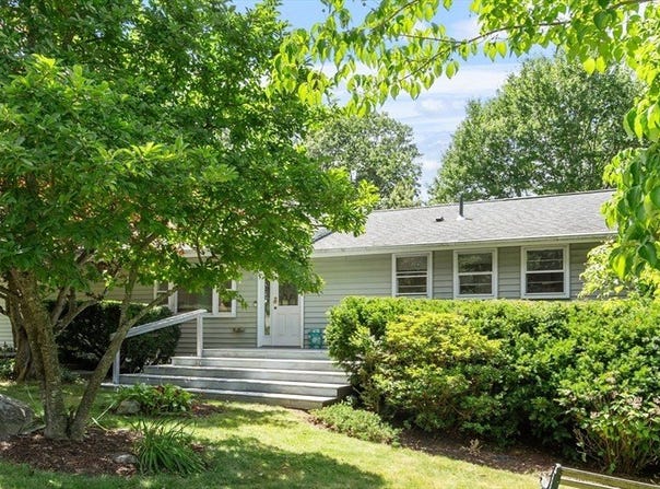 26 Michigan Drive, Hudson, MA 01749