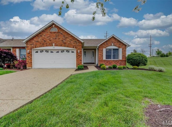 20 Farnsworth Court, O'Fallon, MO 63368