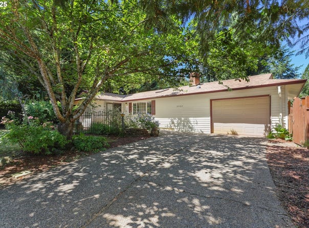 9902 NE OAKHURST DR, Vancouver, WA 98662