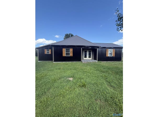 8352 County Road 19, Section, AL 35771