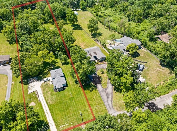 11S130 Madison Street, Burr Ridge, IL 60527
