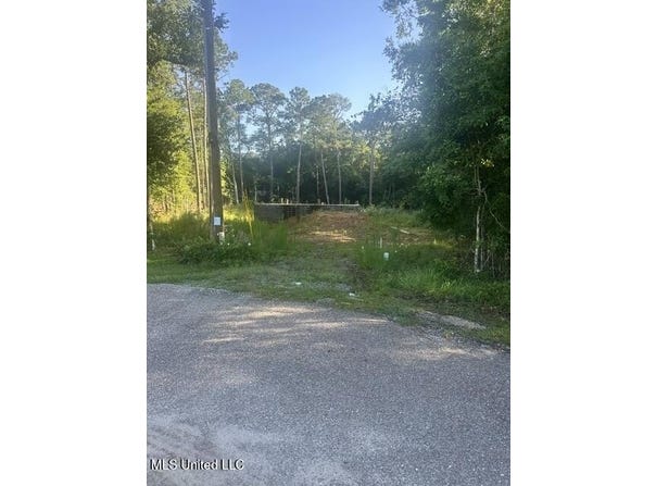 7310 Kalipekona Court, Diamondhead, MS 39525